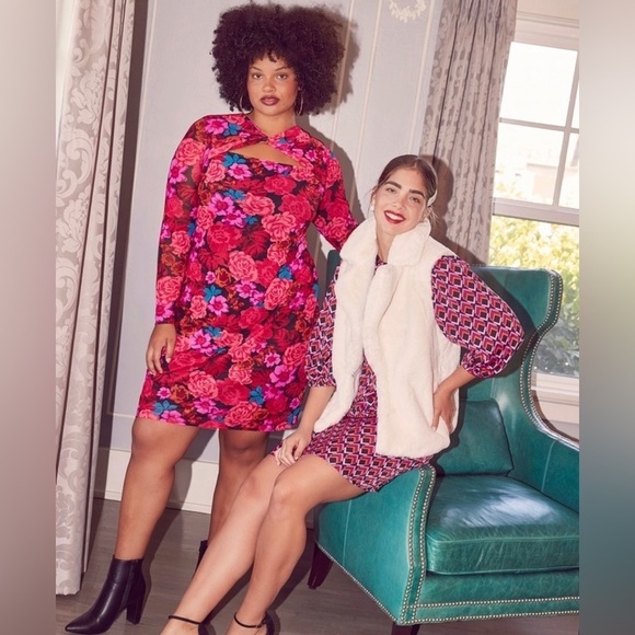 The Get Size L Dress Long Sleeve Roses Black Red Cut Out Sheer Body-con Pencil. - Picture 3 of 9